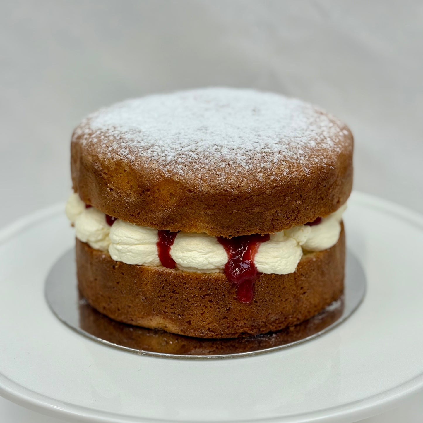 Victoria Sponge Cake with Jam and Cream