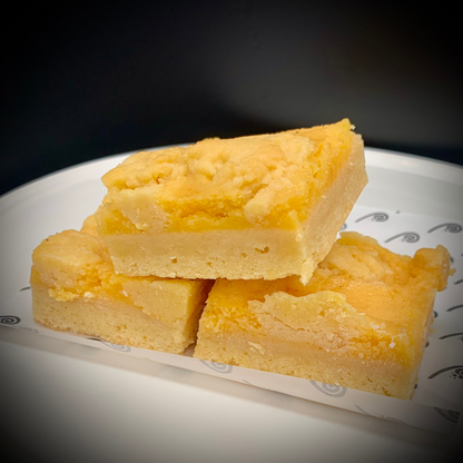 Lemon Shortcake Slice